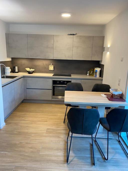 Via Hofer Apartment Брунико Екстериор снимка